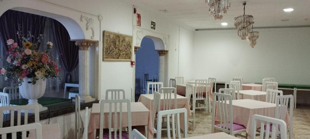 Hotel Hvalles Malgrat de Mar Zewnętrze zdjęcie